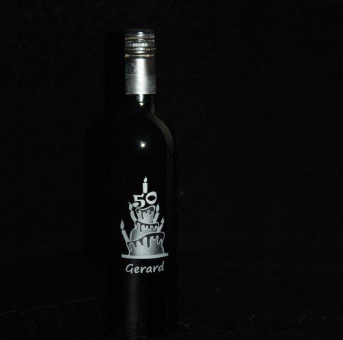 Fles wijn, Rood/Wit met gravure