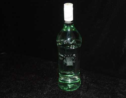 bacardi- fles-met-gravure