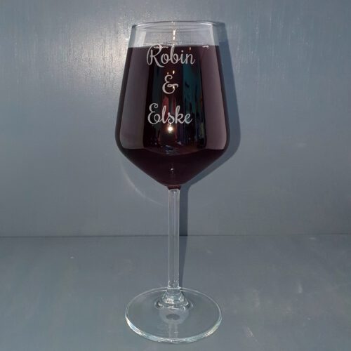 wijnglas-met-namen-gegraveerd