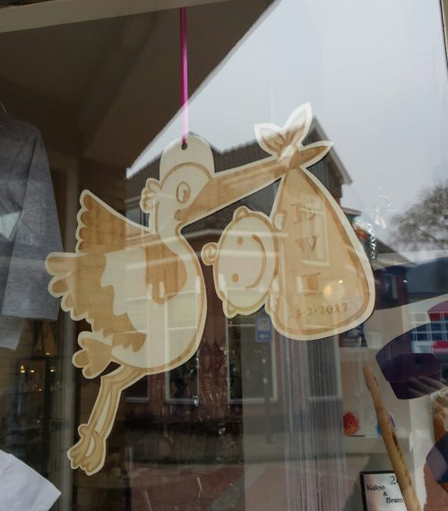 Ooievaar van hout voor de nieuwe wereldburger - Afbeelding 4