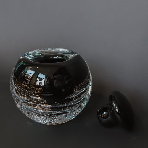 Glazen zwarte urn met bladgoud - Afbeelding 2
