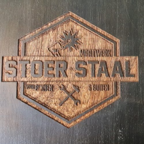 Stoere zwarte houten snijplank met logo - Afbeelding 3