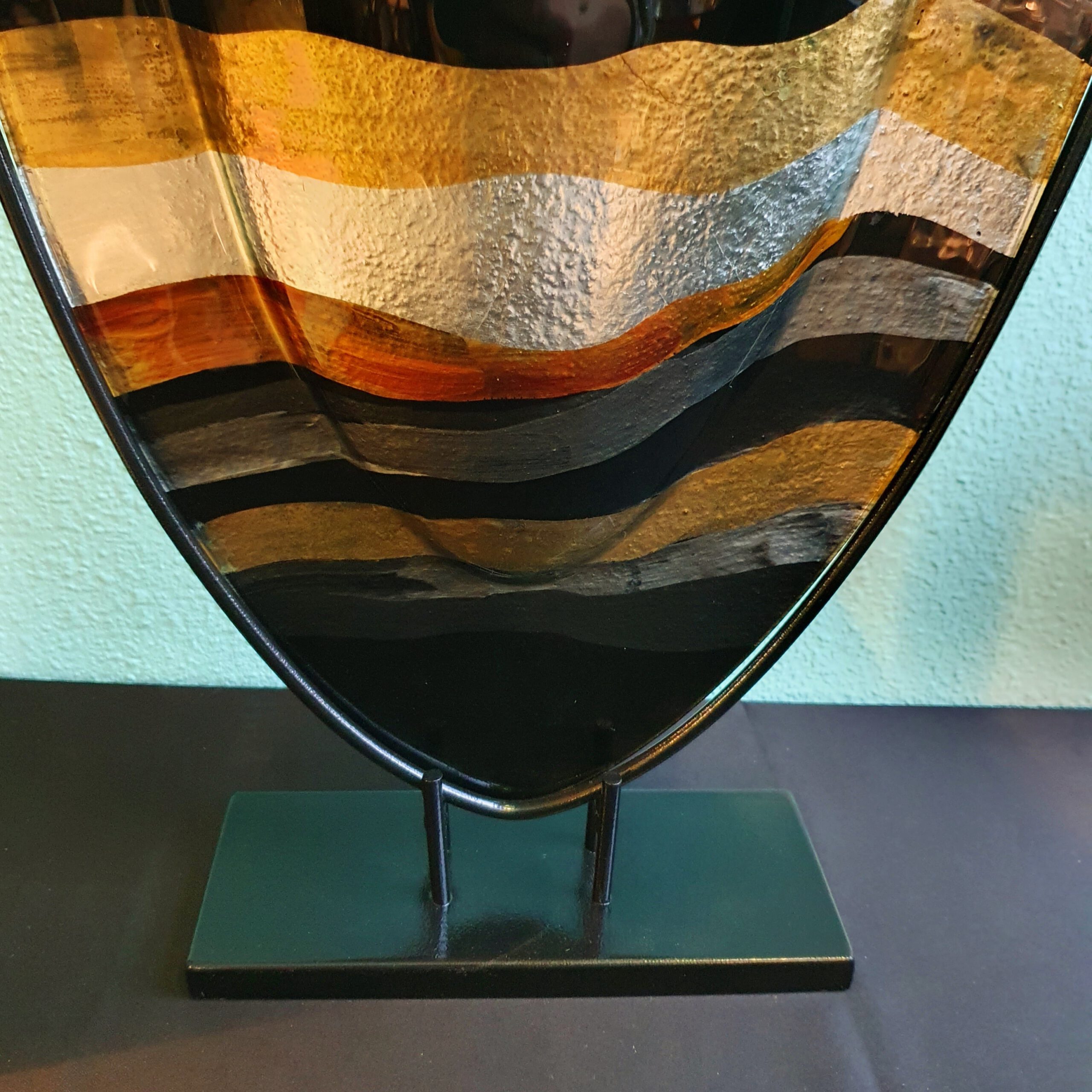 Lada Voorzien Bewusteloos Glaskunst hoge vaas van gekleurd glas op een metalen voet "Zonsondergang" -  Bijzondergemaakt