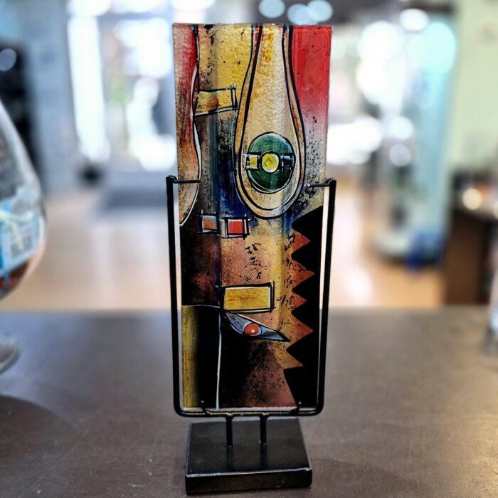 glaskunst hoge vaas met design op metalen voet
