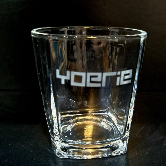 vierkant rumglas met naam