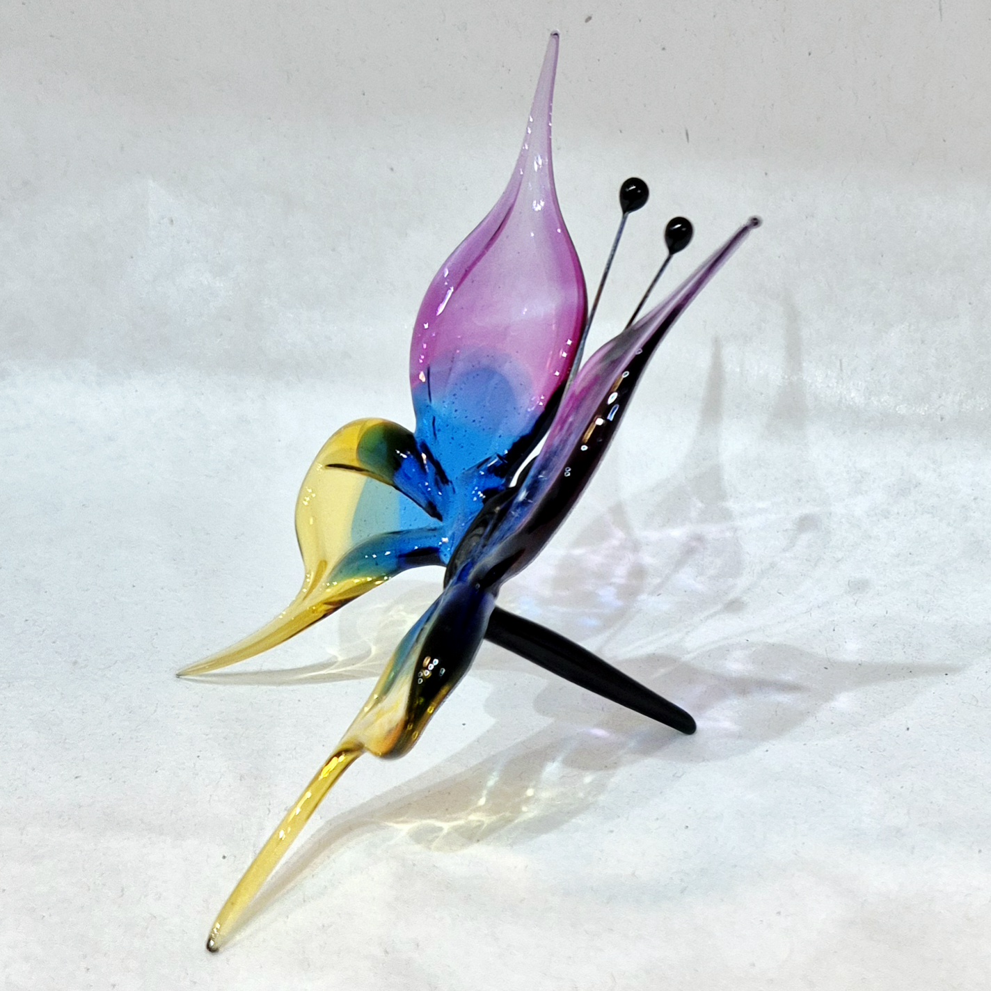 Zijkant van de glazen vlinder